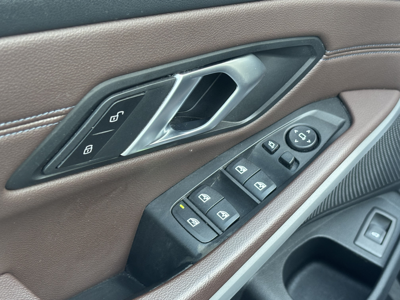 BMW 318 Touring 318 dA AdBlue — photo 11