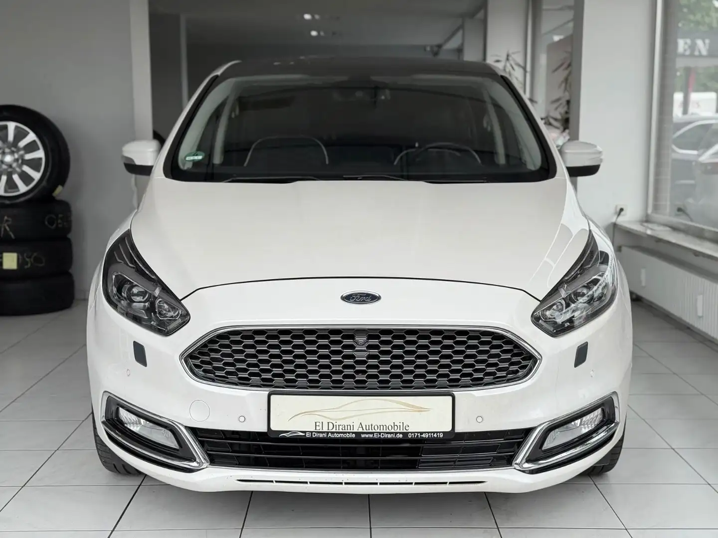 Ford S-Max 2.0 TDCi Vignale Aut/Pano/VirtCoc/RCam/LED Weiß - 2