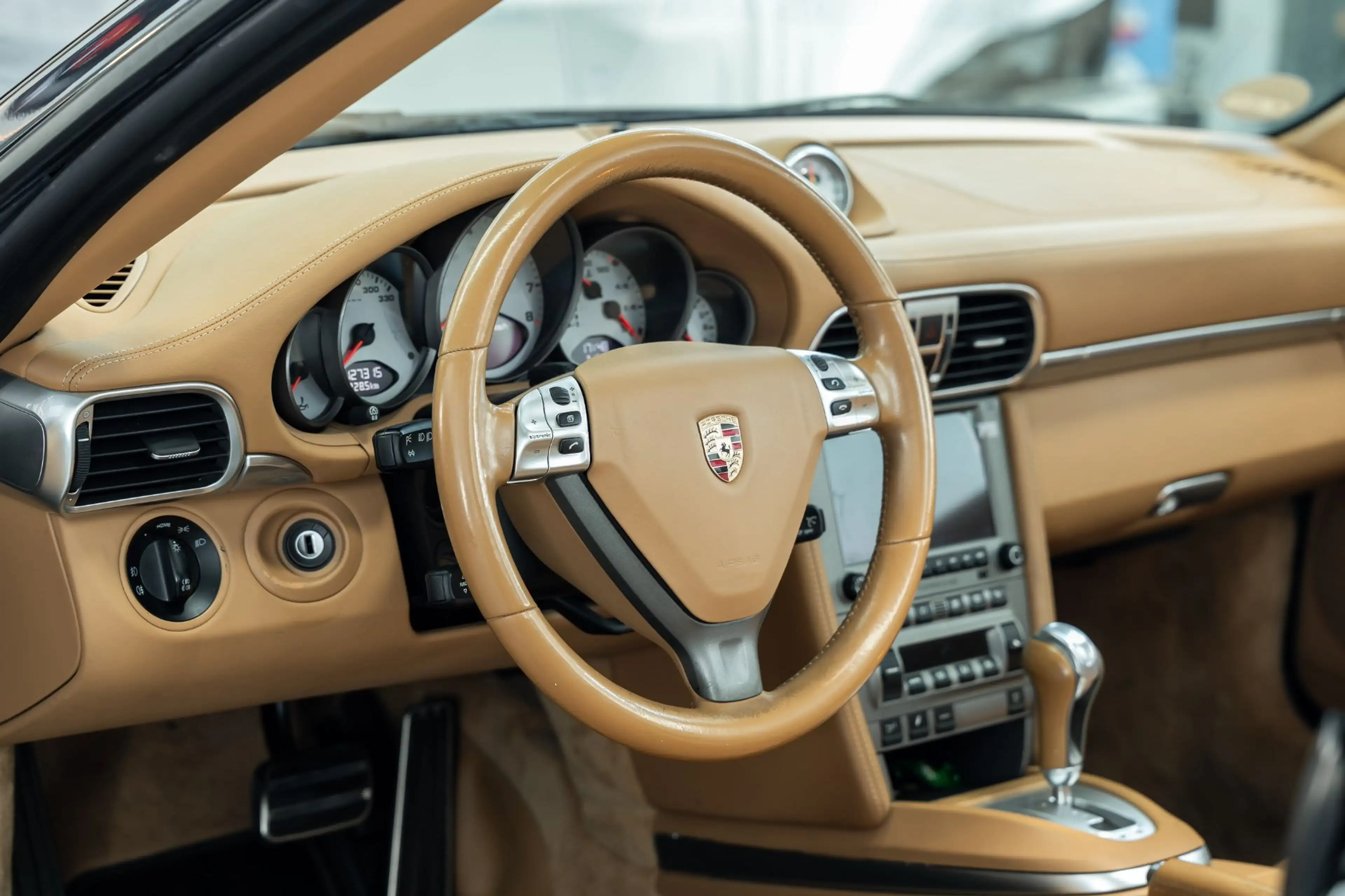 Porsche 997 Carrera S 3.8 — photo 15