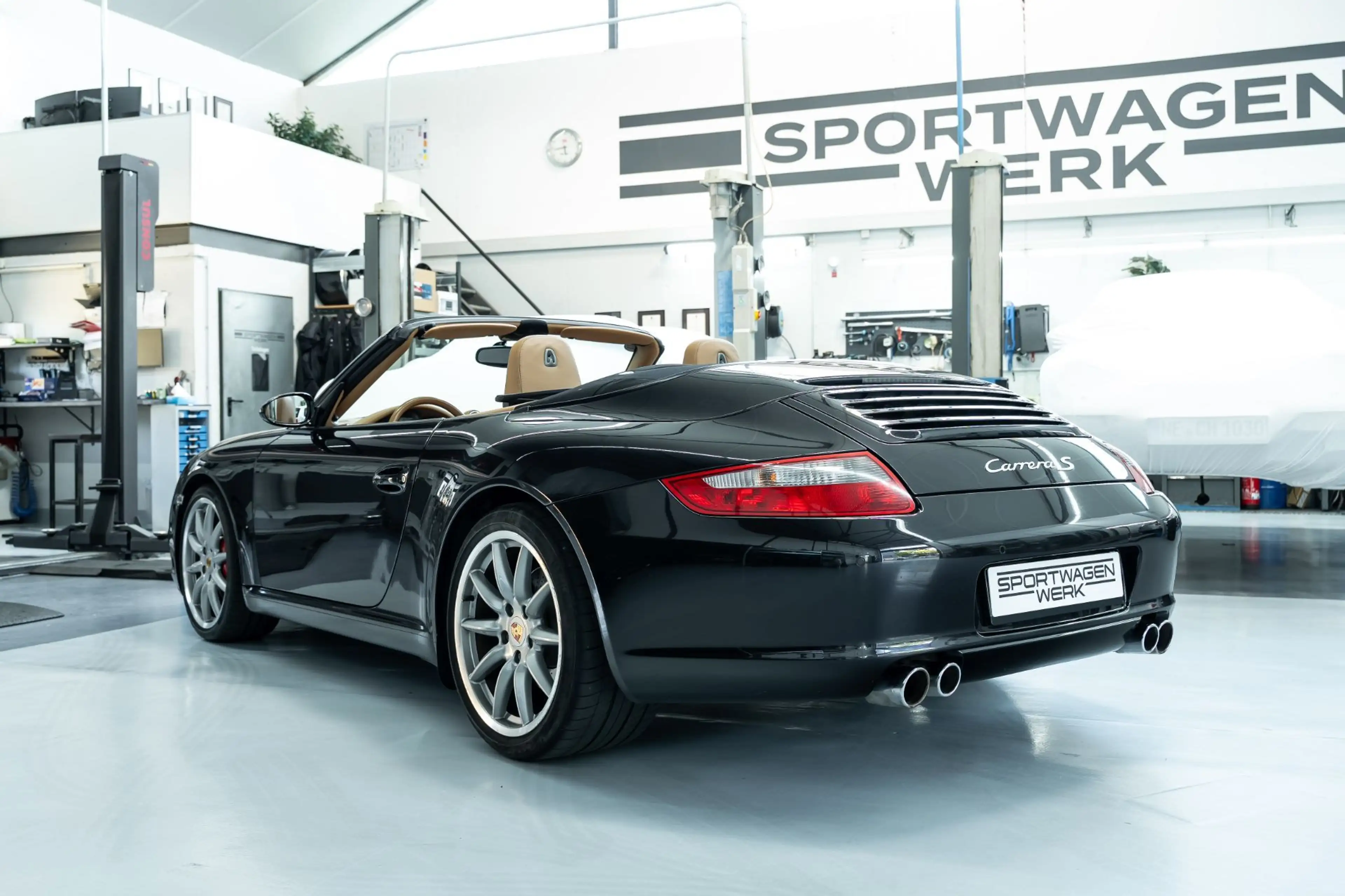 Porsche 997 Carrera S 3.8 — photo 11