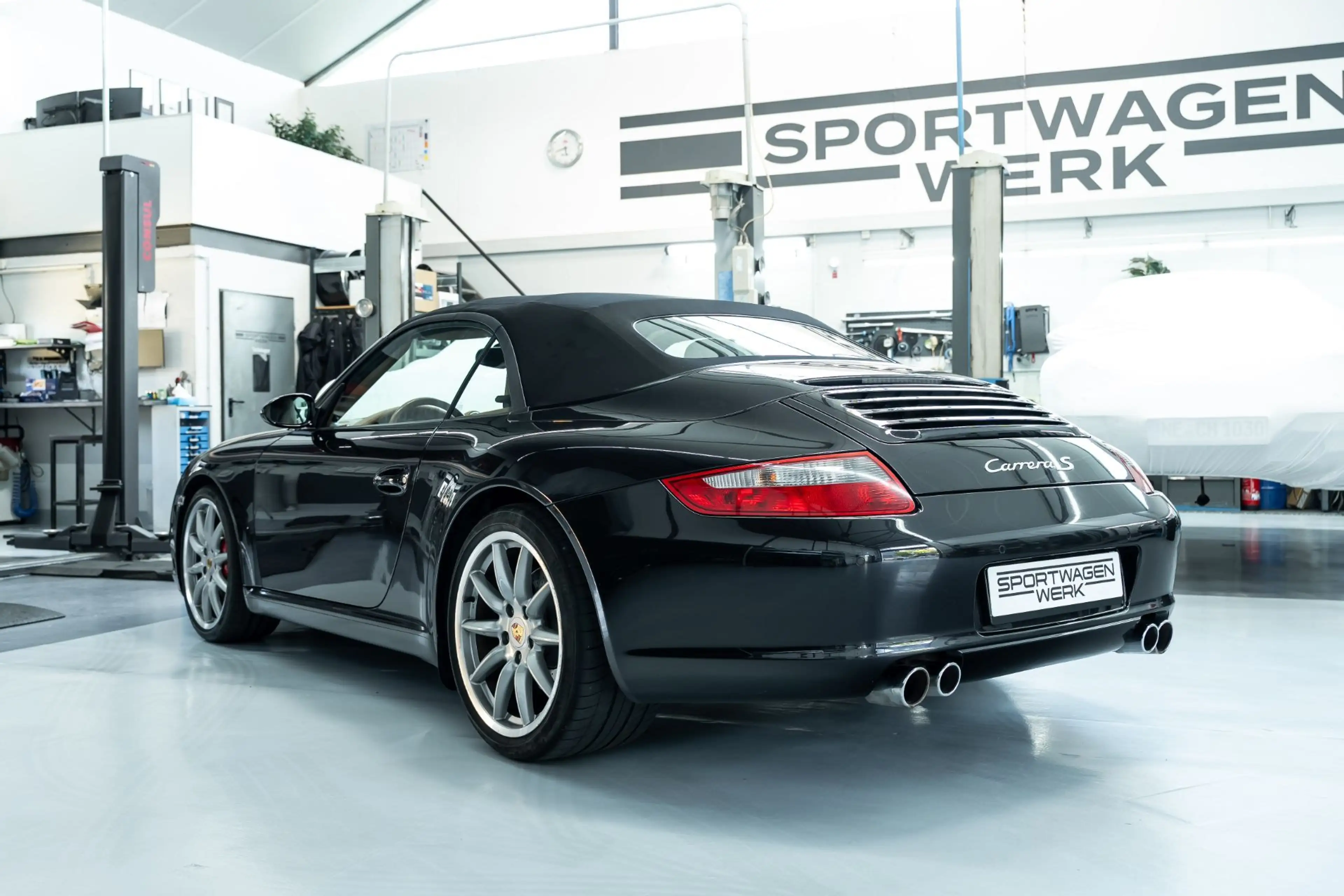 Porsche 997 Carrera S 3.8 — photo 12