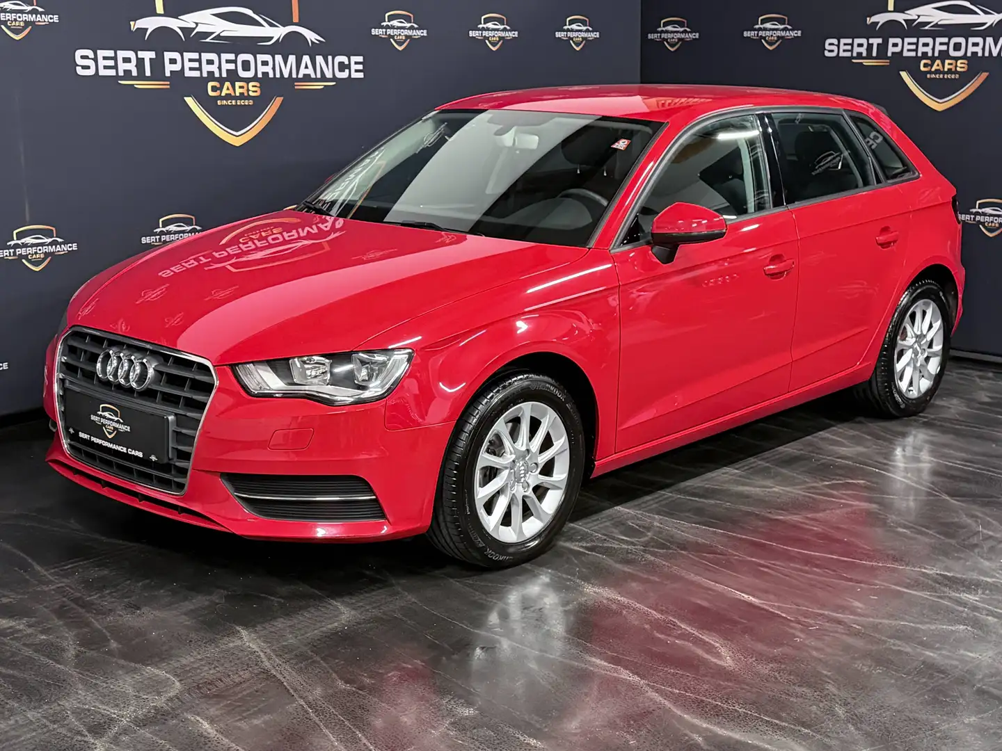 Audi A3 attraction Rot - 2