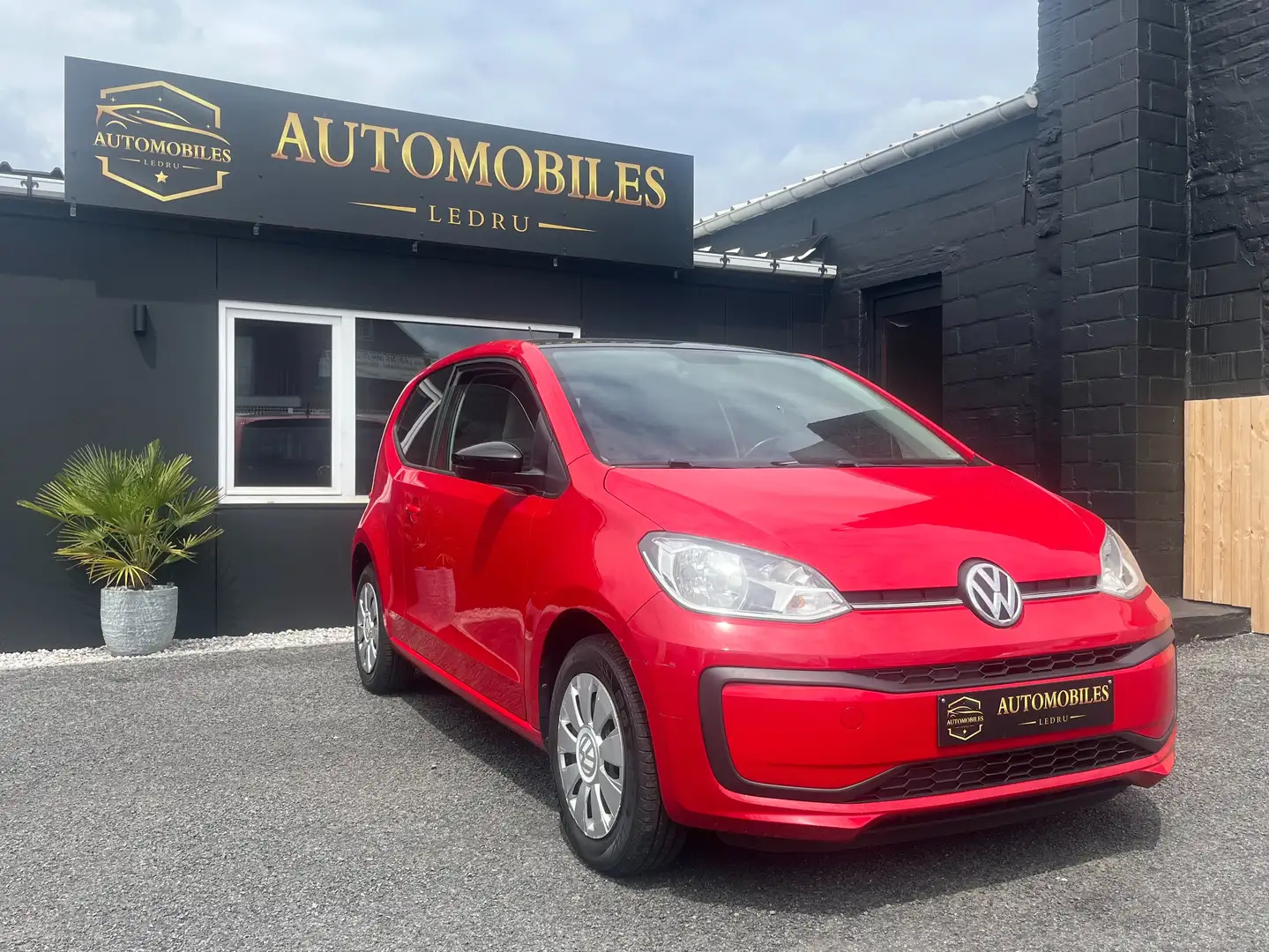 Volkswagen up! Up! 1.0i // Garantie 12 mois. Rot - 2