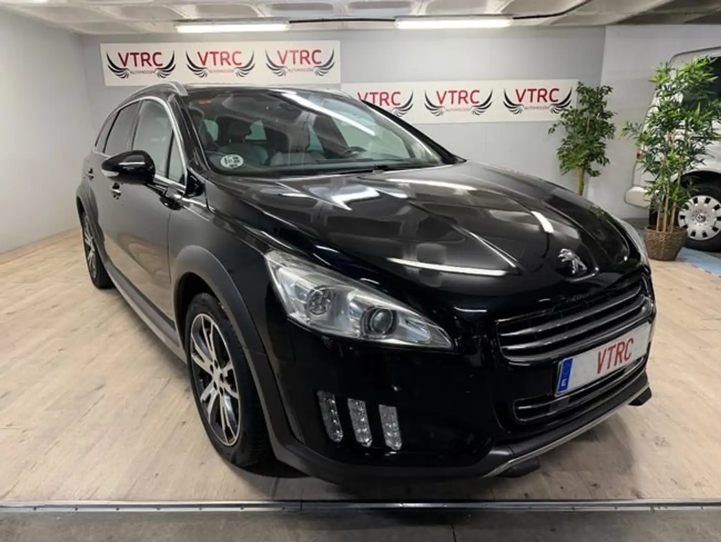 Peugeot 508 RXH 2.0 HDi HYbrid4 200 cv Schwarz - 2