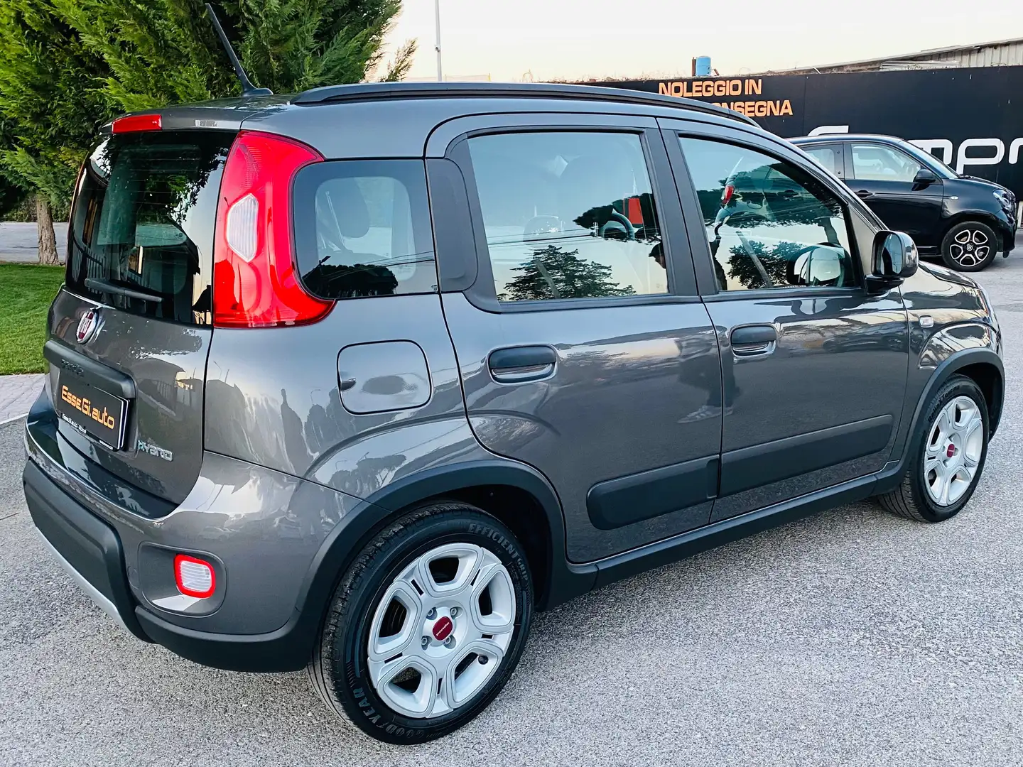 Fiat Panda LOUNGE **POSS.PACK MEDIA**VED.NOTE Grijs - 2