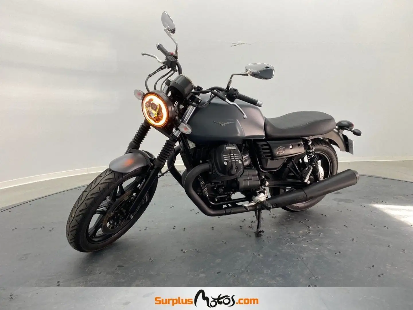 Moto Guzzi V 7 III STONE Gris - 1