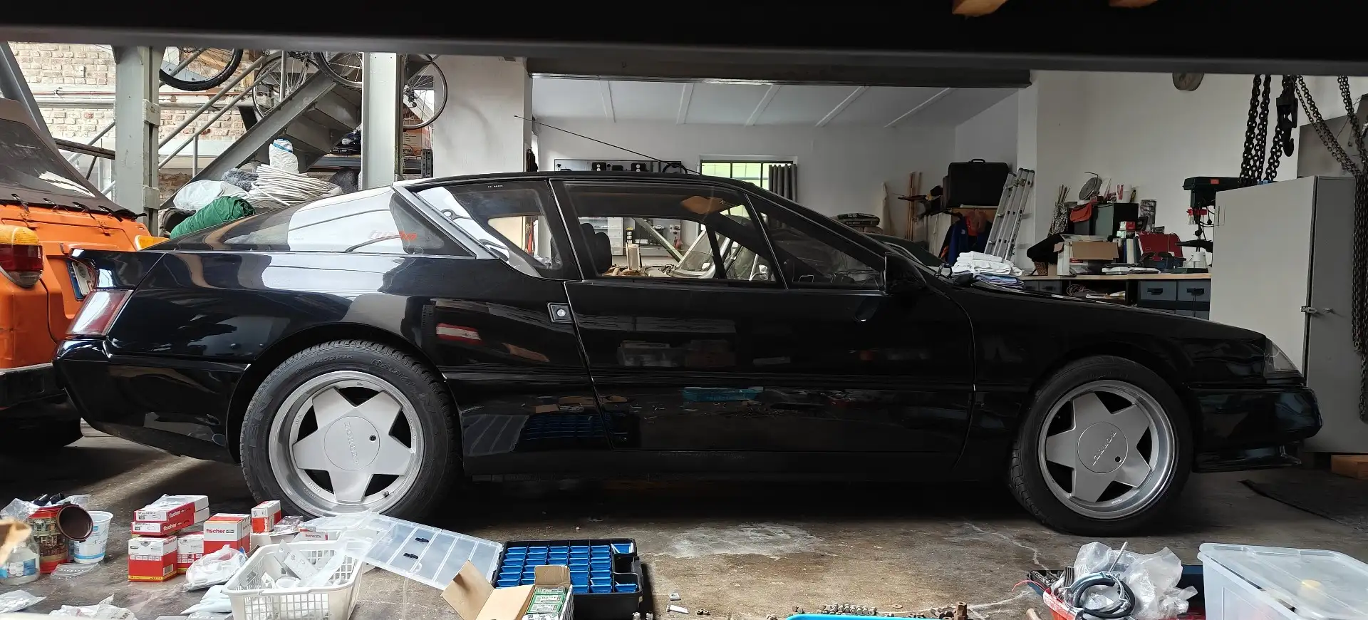 Alpine V6 Turbo, orig. 53106 km, selten in schwarz Schwarz - 1