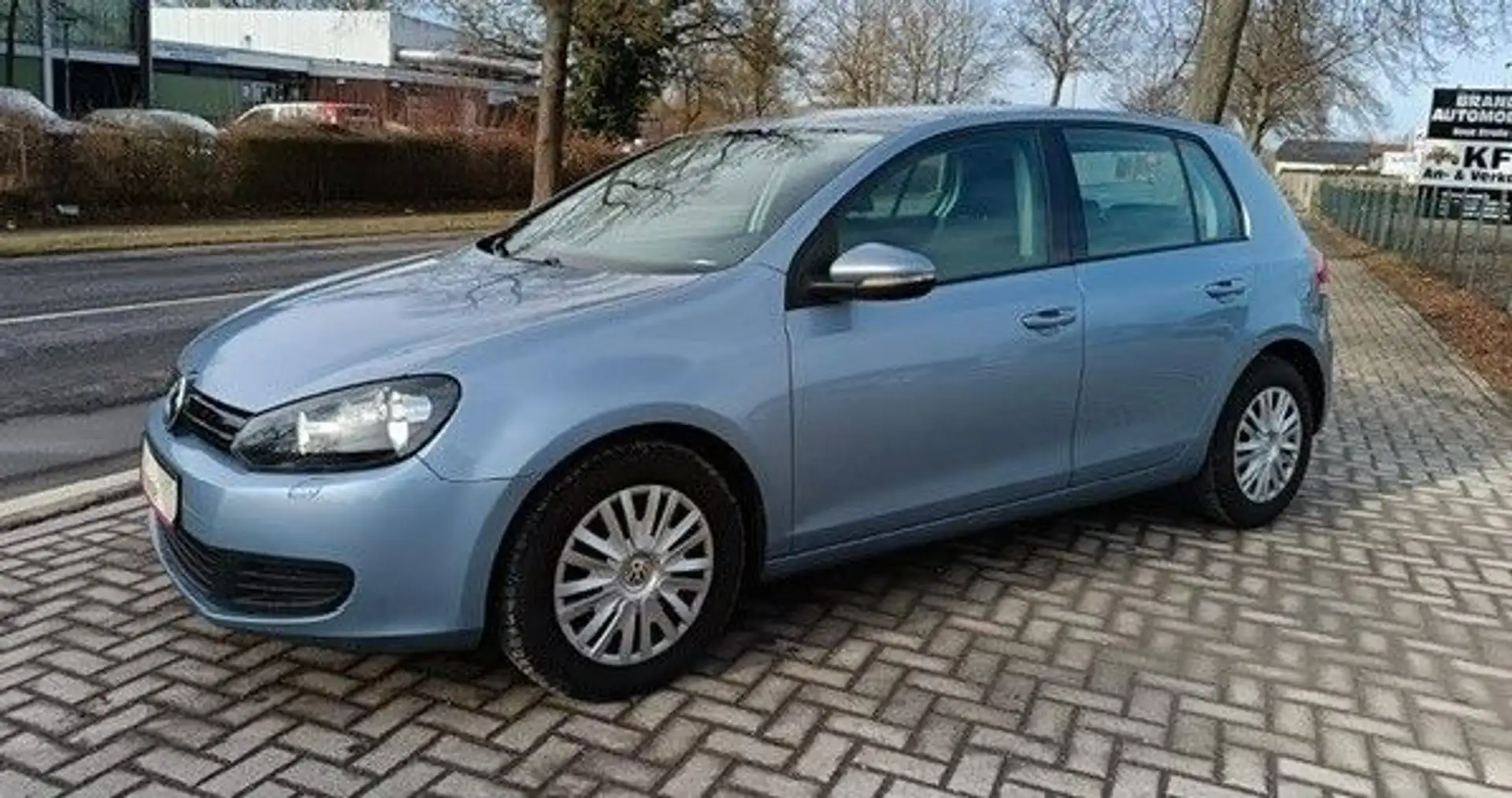 Volkswagen Golf VI Trendline Blau - 2