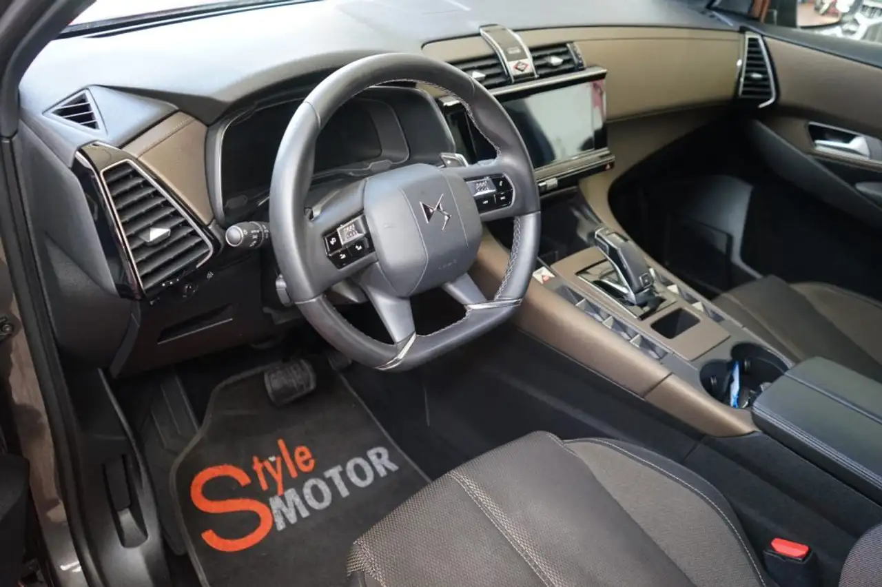 DS Automobiles DS 7 Crossback 2021