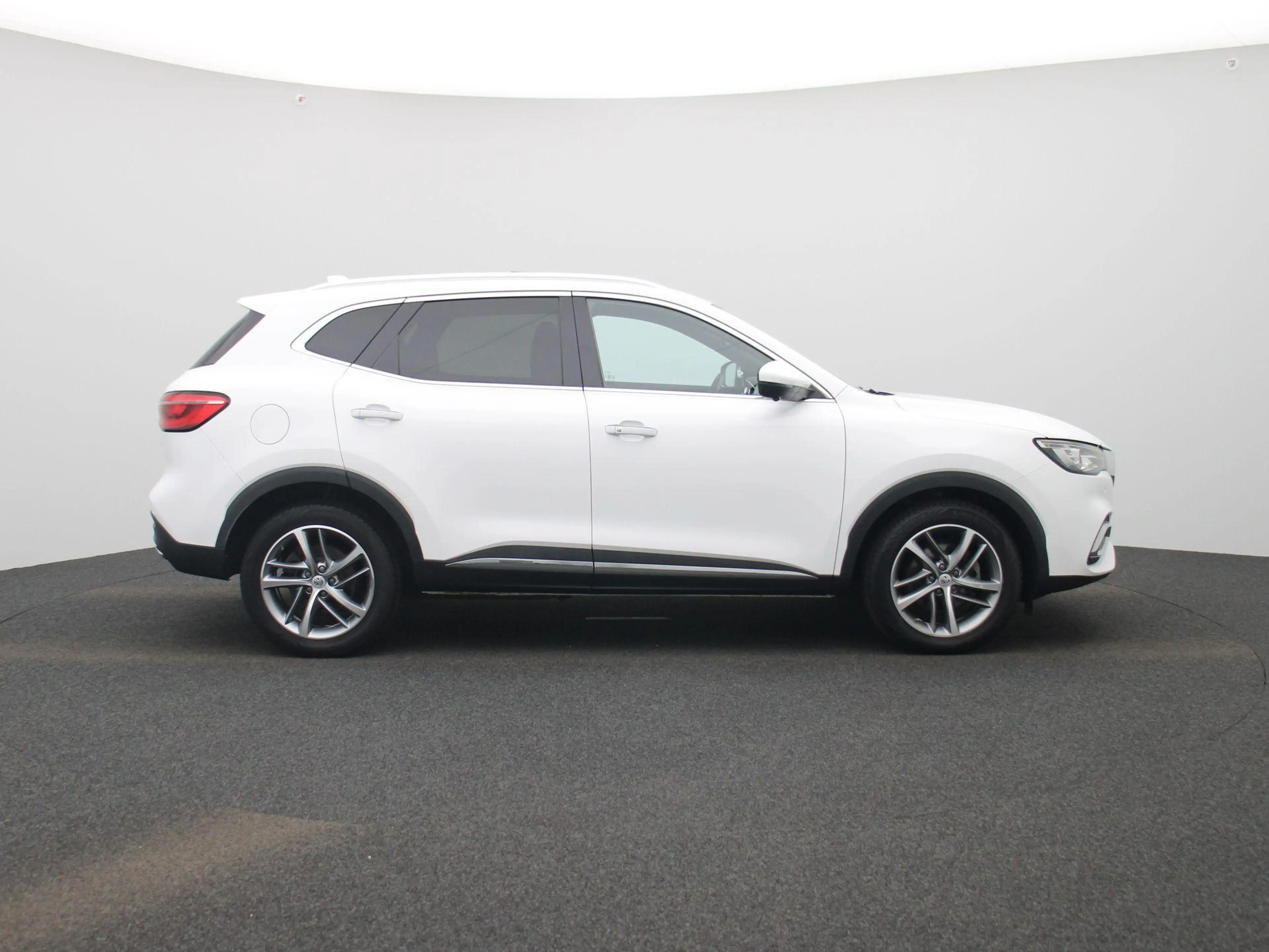 MG EHS 1.5 TGDI PHEV Luxury | 1e-EIG. | Panoramadak | Led — photo 7