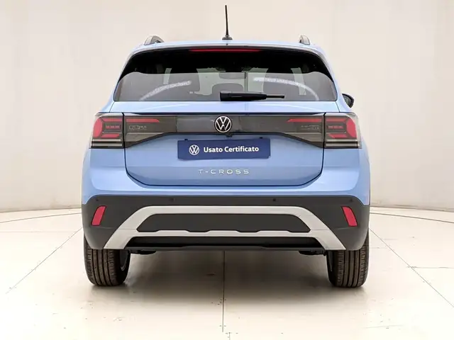 Volkswagen T-Cross view 5