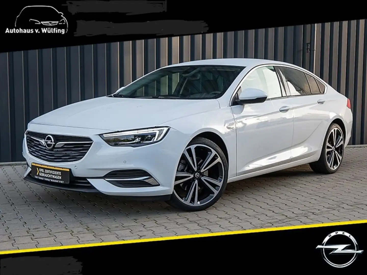 Opel Insignia Grand Sport Innovation 4x4 /Allrad +20 Zoll + Bílá - 1