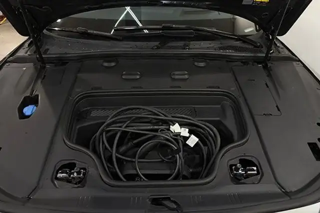 Audi A6 e-tron performance plus 270 kW edition one S-Line, 21", B&O,  AHV Daytona-Grey Ansicht 23