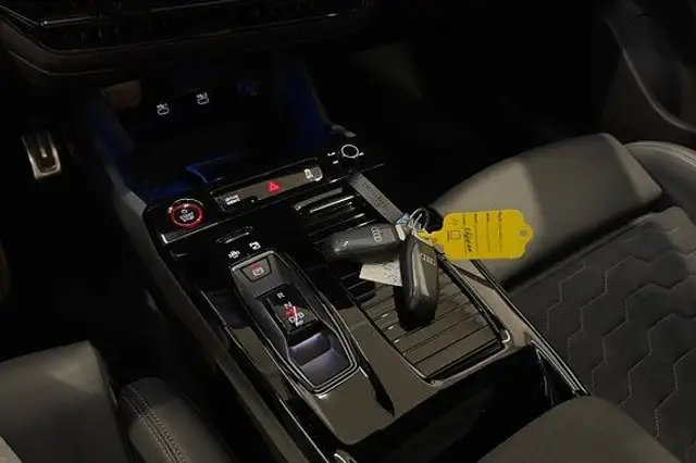 Audi A6 e-tron performance plus 270 kW edition one S-Line, 21", B&O,  AHV Daytona-Grey Ansicht 15