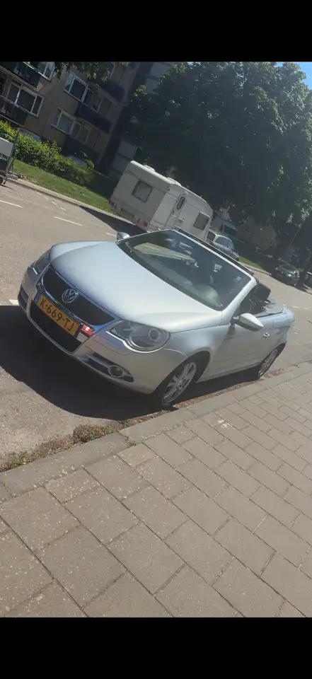 Volkswagen Eos