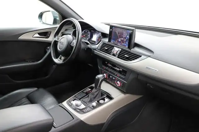 Audi A6 view 14