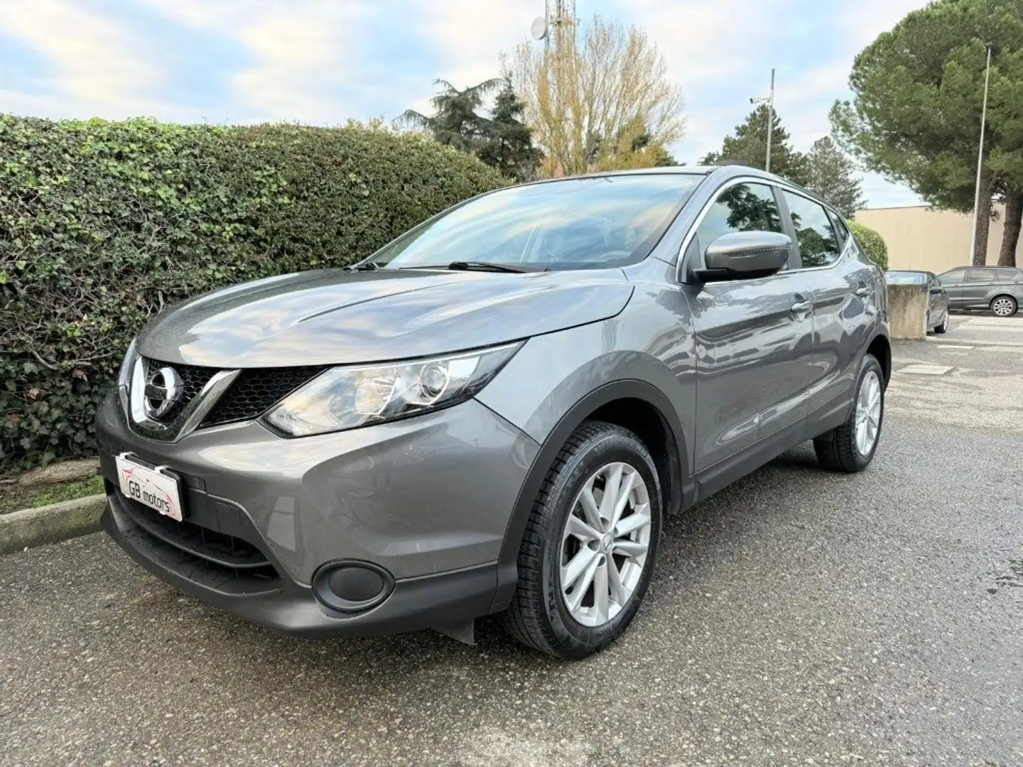 Nissan Qashqai 1.5 dCi Visia NEOPATENTATI - BT - CLIMA - 17 Gri - 1