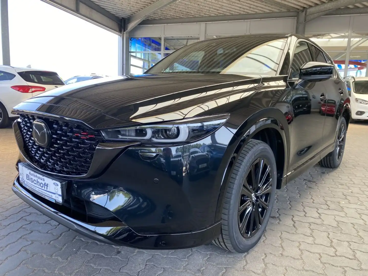 Mazda CX-5 e-SKY-G 194PS AWD Autom. Homura Schwarz - 2