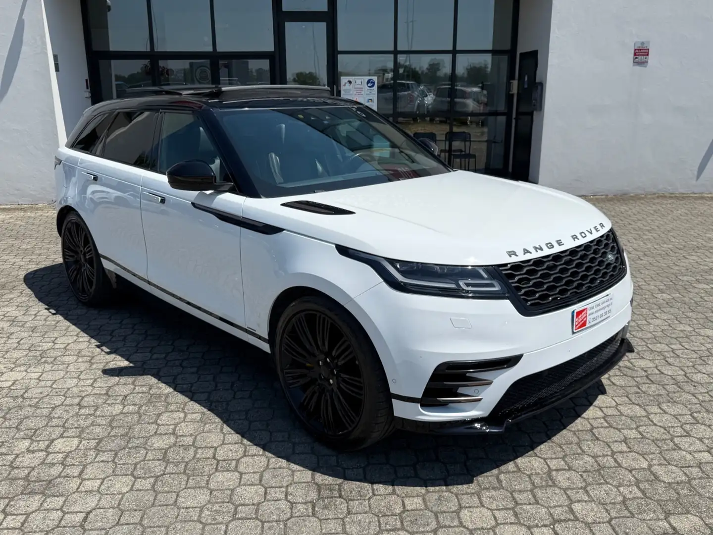 Land Rover Range Rover Velar Range Rover Velar 3.0D V6 300 CV R-Dynamic HSE Bianco - 2