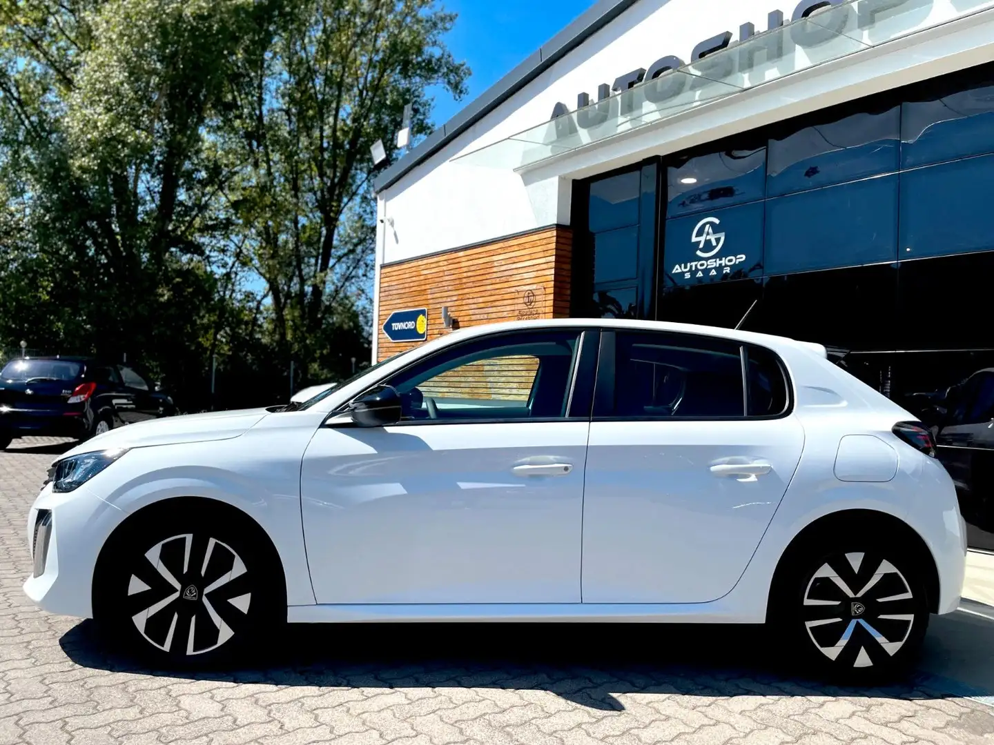 Peugeot 208 Active/Apple CarPlay/ 1-Hand/LED/ Weiß - 2