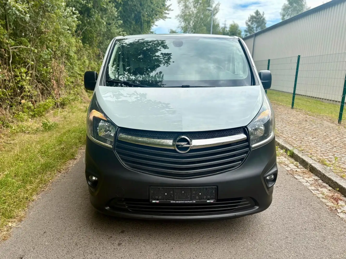 Opel Vivaro B L1H1  Klima AHK Tempomat 1.6CDTI 125PS Weiß - 2