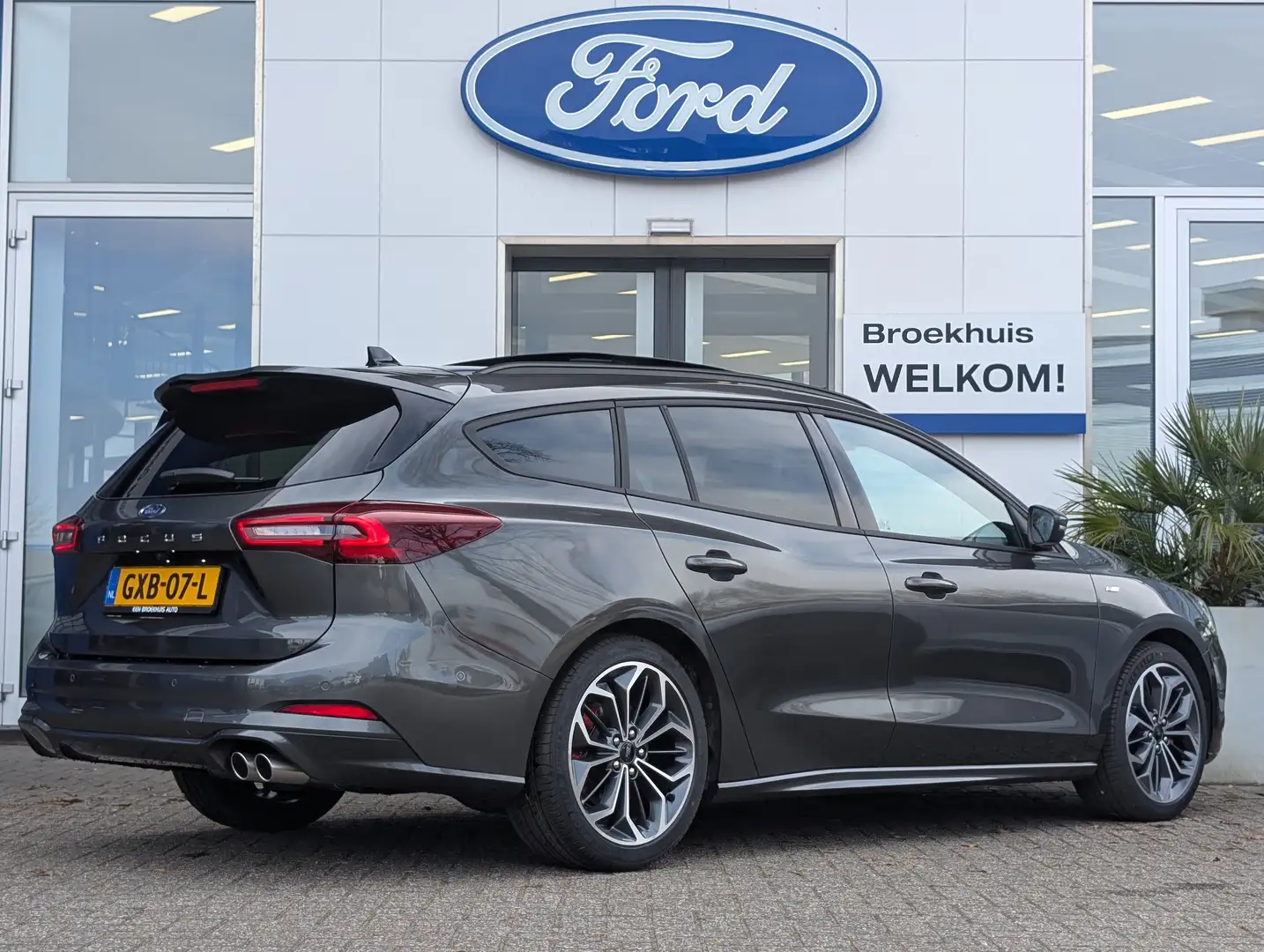 Ford Focus Wagon 1.0 EcoB Hybrid ST Line X Panoramadak | Matr Gris - 2
