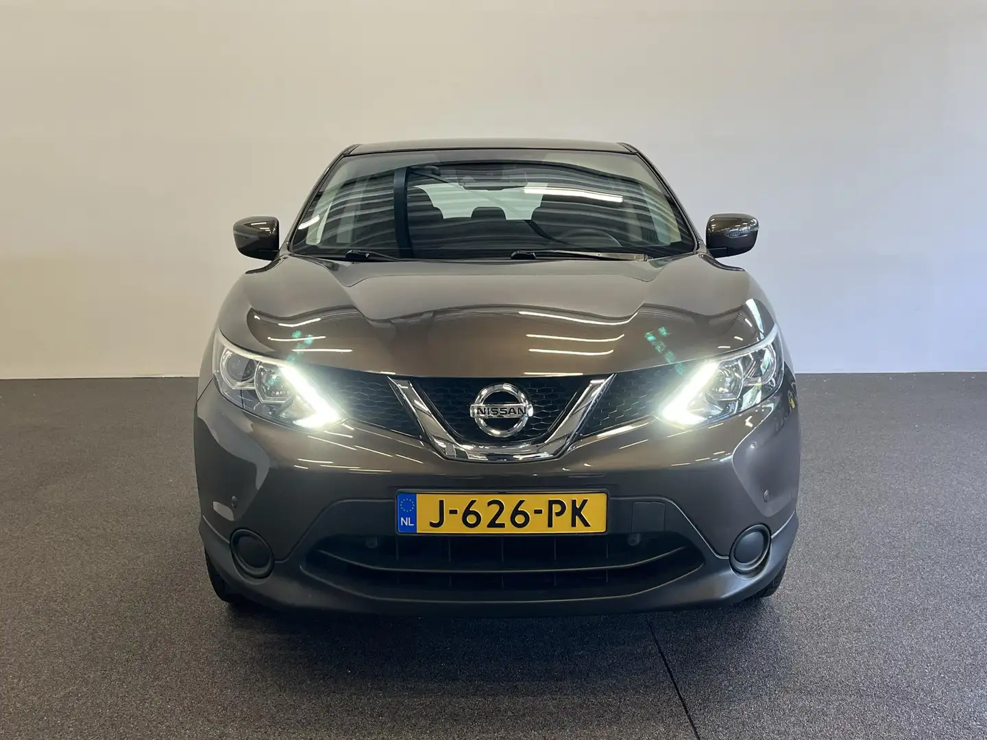 Nissan Qashqai 1.2 Acenta Airco Cruise Control Parkeersensoren ac Bruin - 2