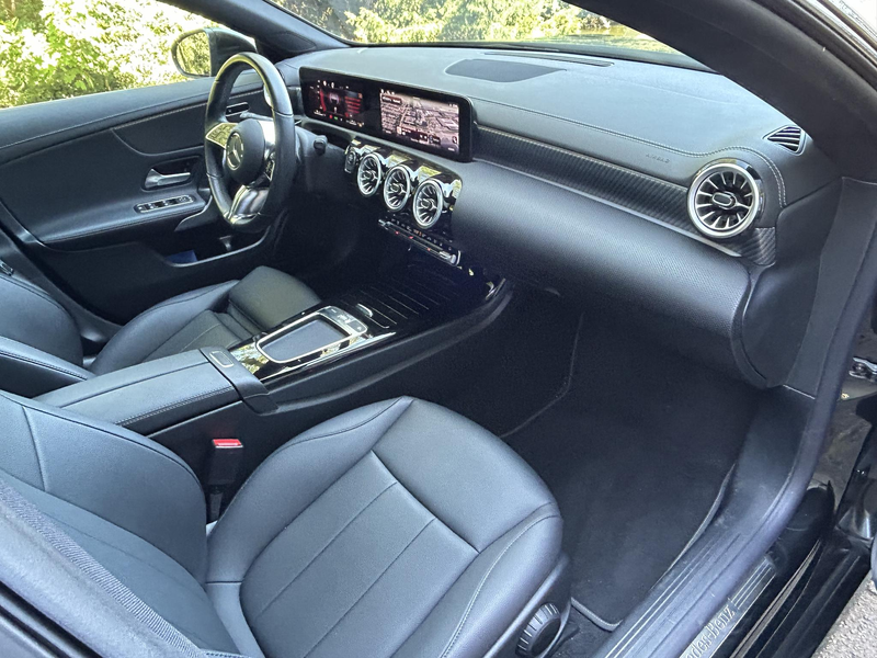Mercedes-Benz CLA 250 e Luxury | Panoramadak | Nightpakket | — photo 3