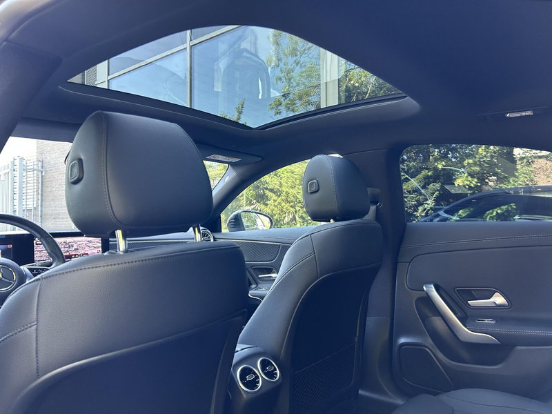 Mercedes-Benz CLA 250 e Luxury | Panoramadak | Nightpakket | — photo 12
