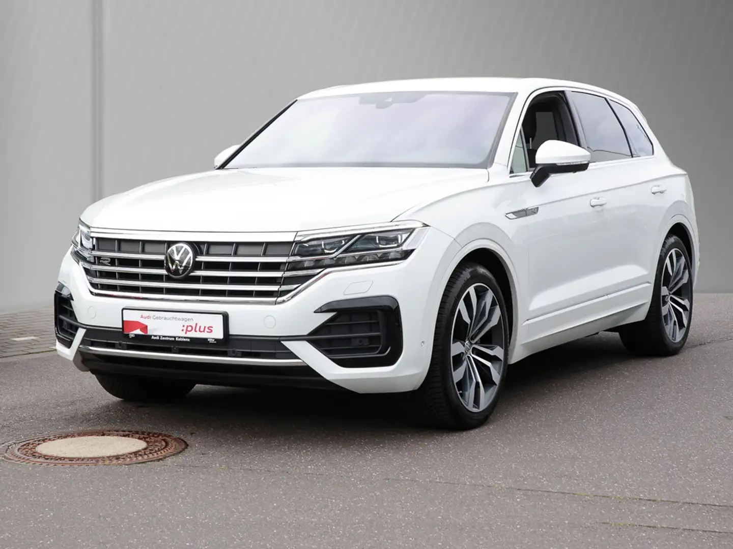 Volkswagen Touareg 3.0 TDI R-Line Matrix AHK Innovision Weiß - 2