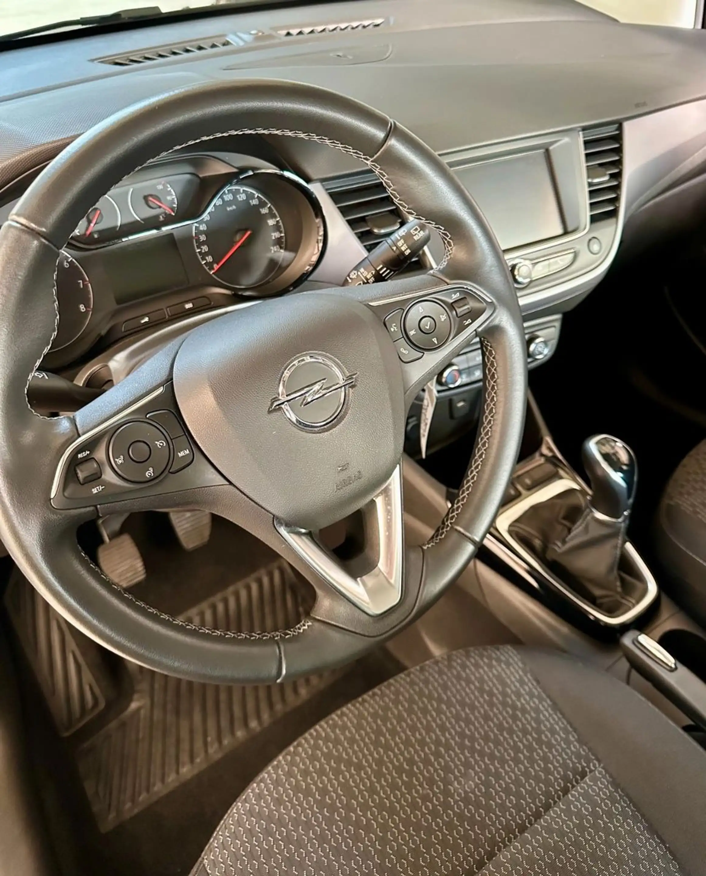 Opel Crossland X Opel Crossland Edition 1.2 — photo 10