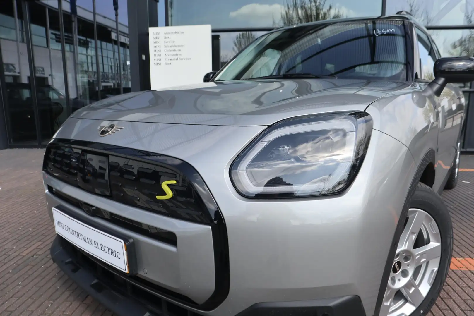 MINI Countryman SE Classic Trim + Package XL Срібний - 2