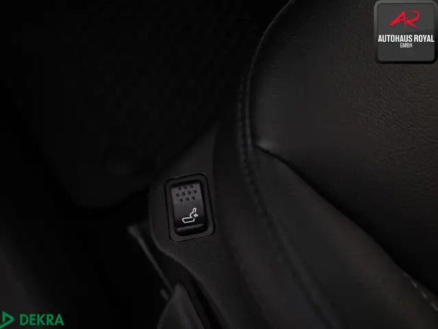 Jeep Compass view 12