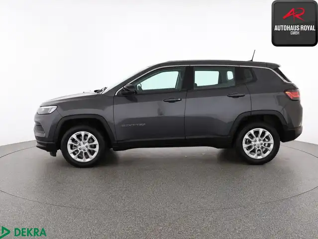 Jeep Compass view 2