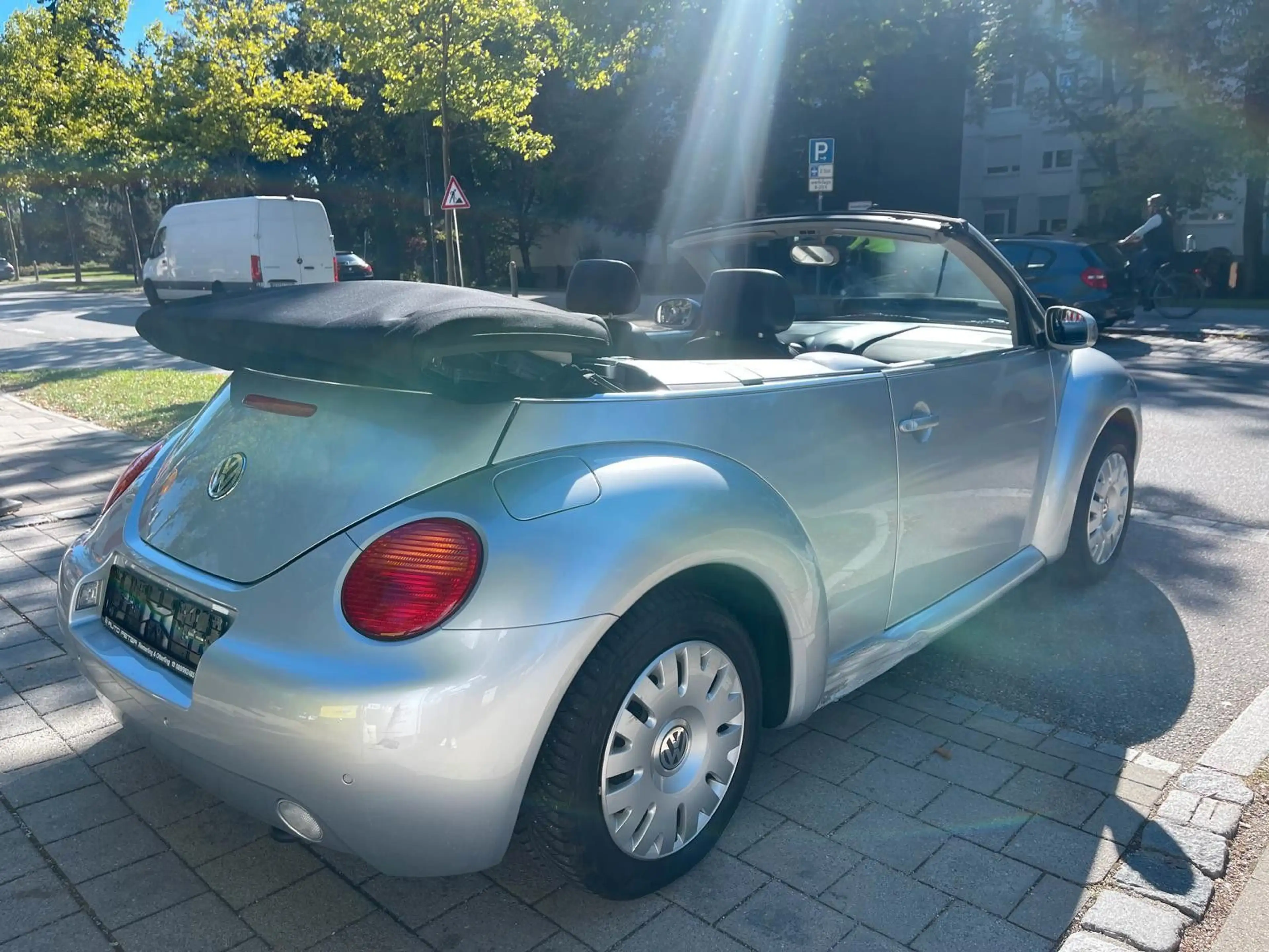 Volkswagen New Beetle 2.0 Highline Cabriolet — photo 5