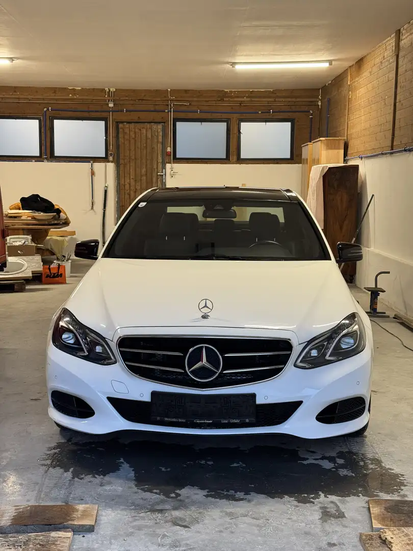 Mercedes-Benz E 220 E 220 BlueTec Edition E (212.001) Weiß - 1