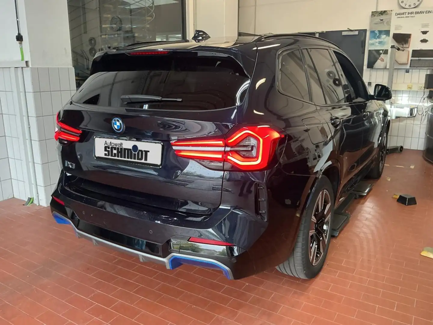 BMW iX3 INSPIRING + 2Jahre-BPS.-GARANTIE Schwarz - 2