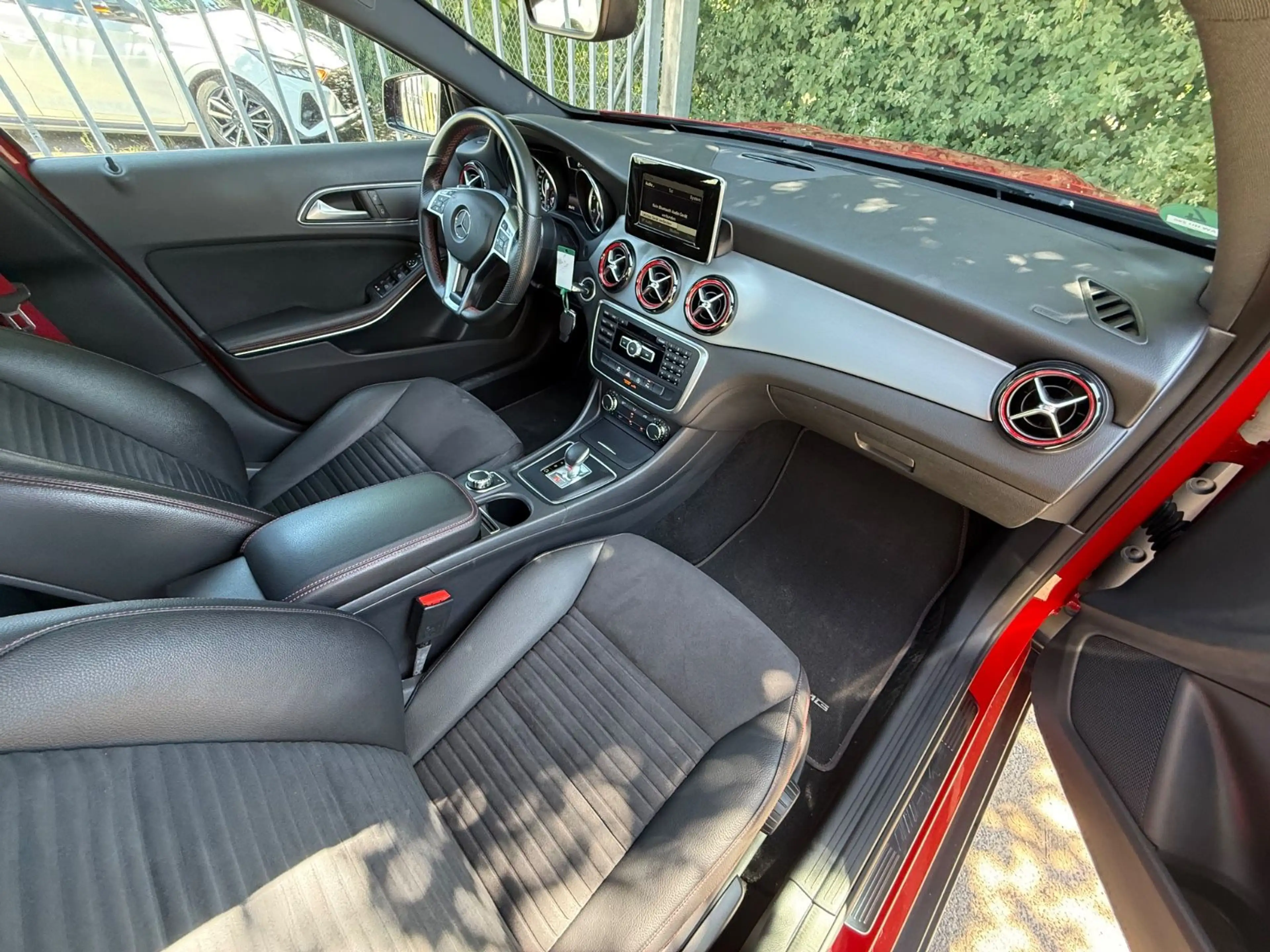 Mercedes-Benz GLA 45 AMG 4Matic Garantie 4,69% — photo 10