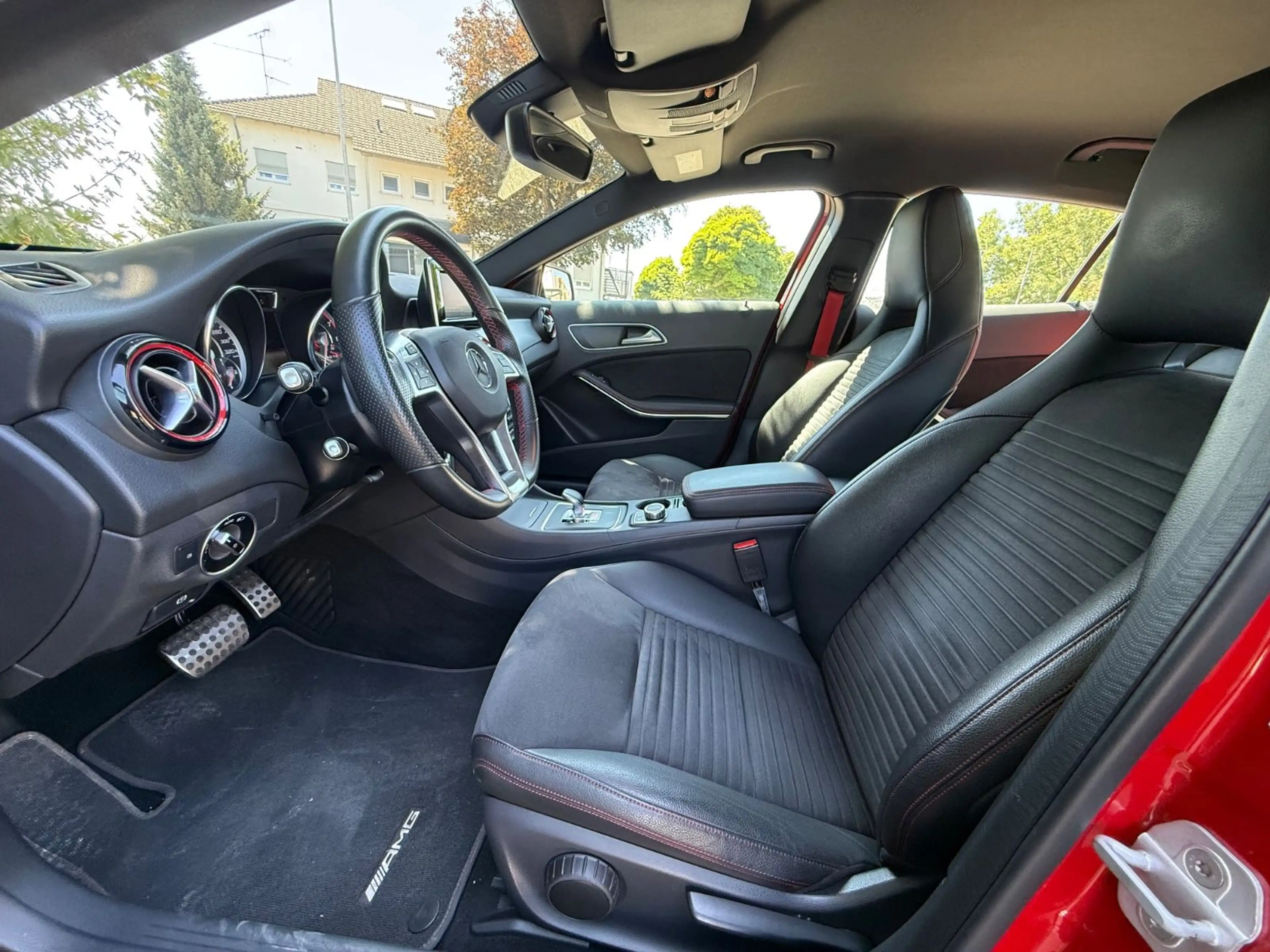 Mercedes-Benz GLA 45 AMG 4Matic Garantie 4,69% — photo 11