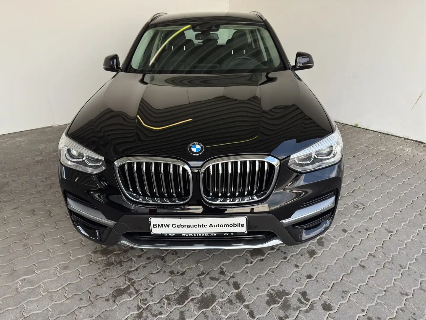 BMW X3 xDrive30e Luxury Line Schwarz - 2
