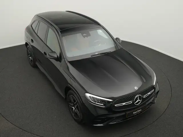 Mercedes-Benz 220 view 12