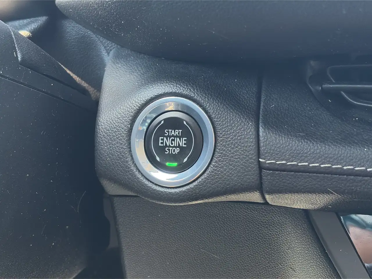 Buick Envision photo Buick Envision