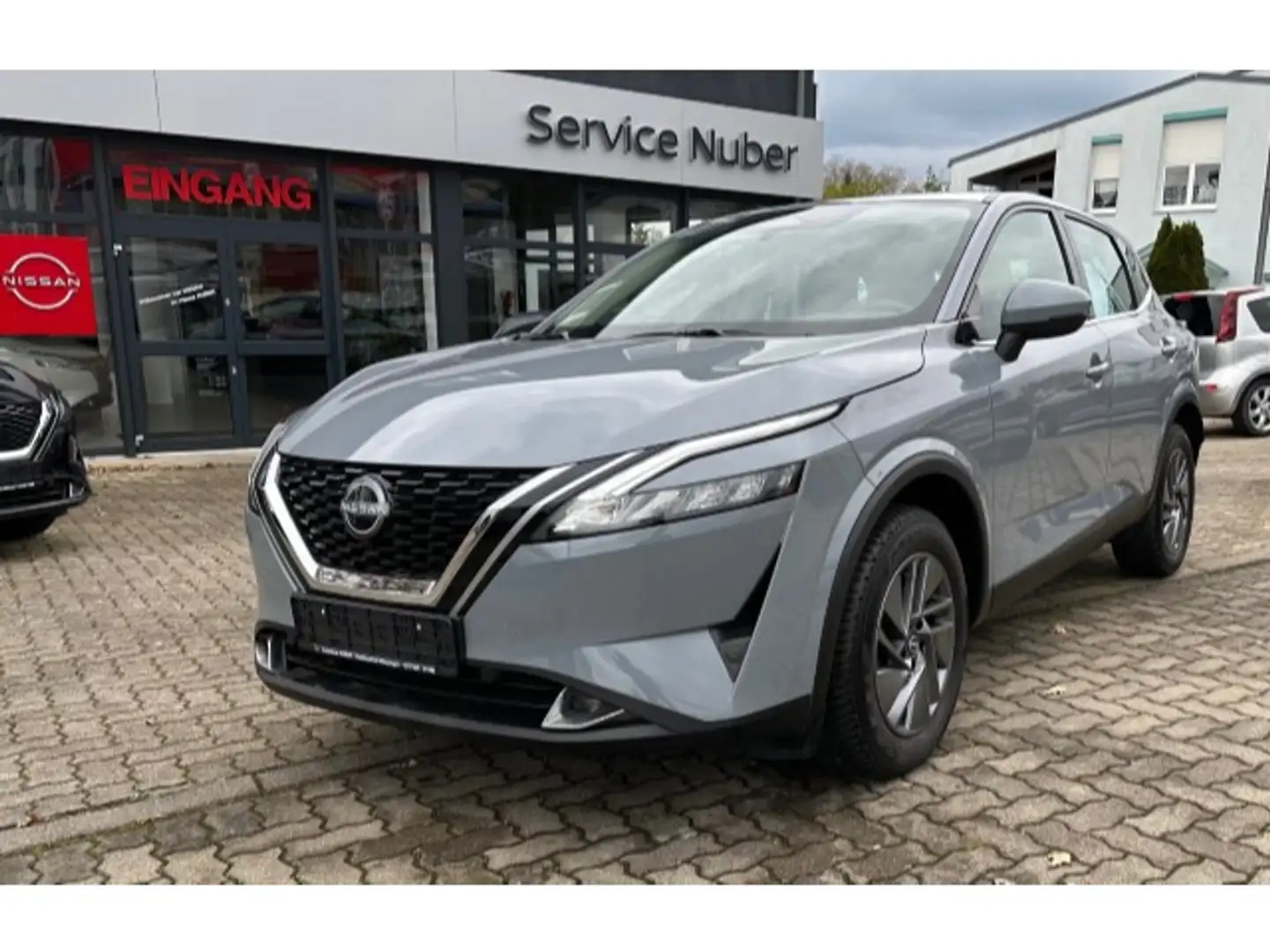 Nissan Qashqai 1,3DIG-T Acenta Winterpaket Grijs - 2