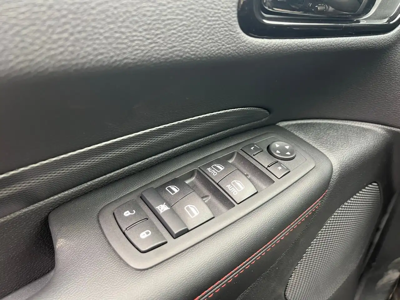 Dodge Durango снимка Dodge Durango