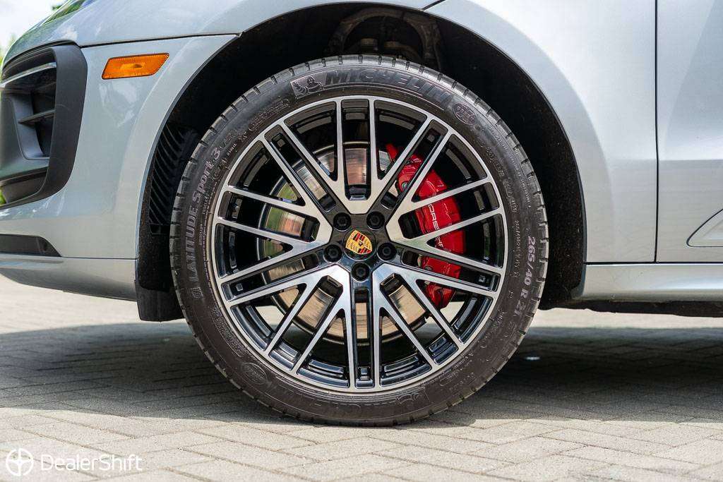 2022 Porsche Macan GTS, Premium Plus Package, 1-Owner, No Accidents thumb 8