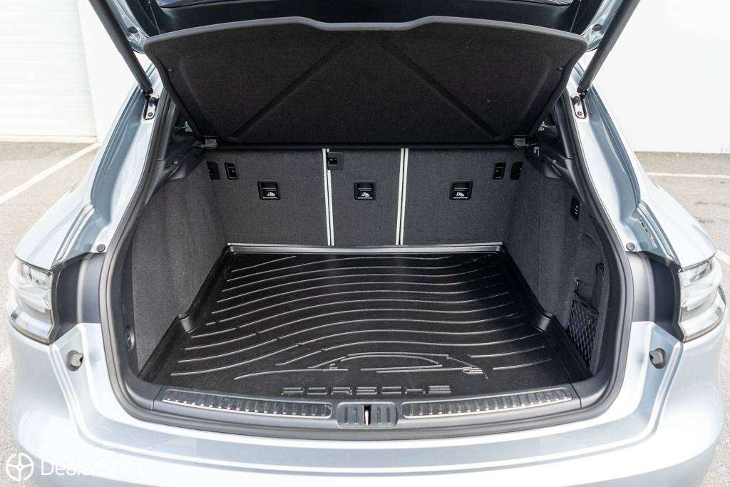 2022 Porsche Macan GTS, Premium Plus Package, 1-Owner, No Accidents thumb 18