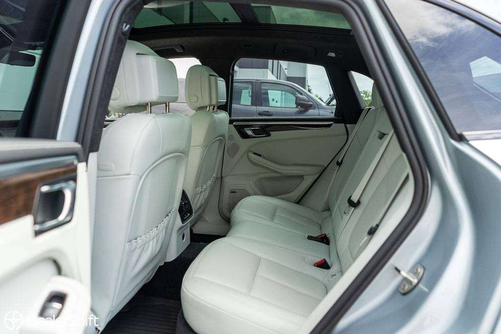 2022 Porsche Macan GTS, Premium Plus Package, 1-Owner, No Accidents thumb 17
