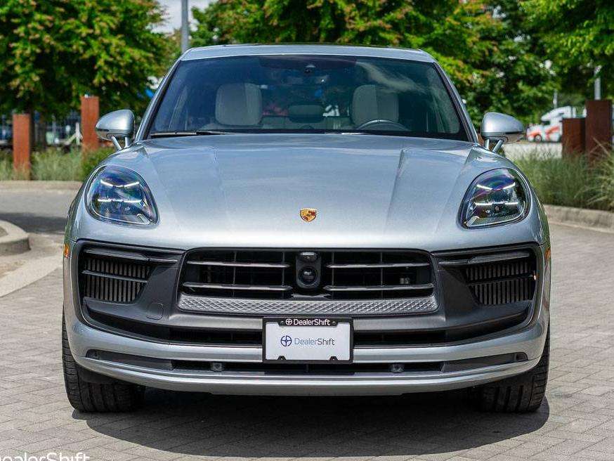 2022 Porsche Macan GTS, Premium Plus Package, 1-Owner, No Accidents alt 2