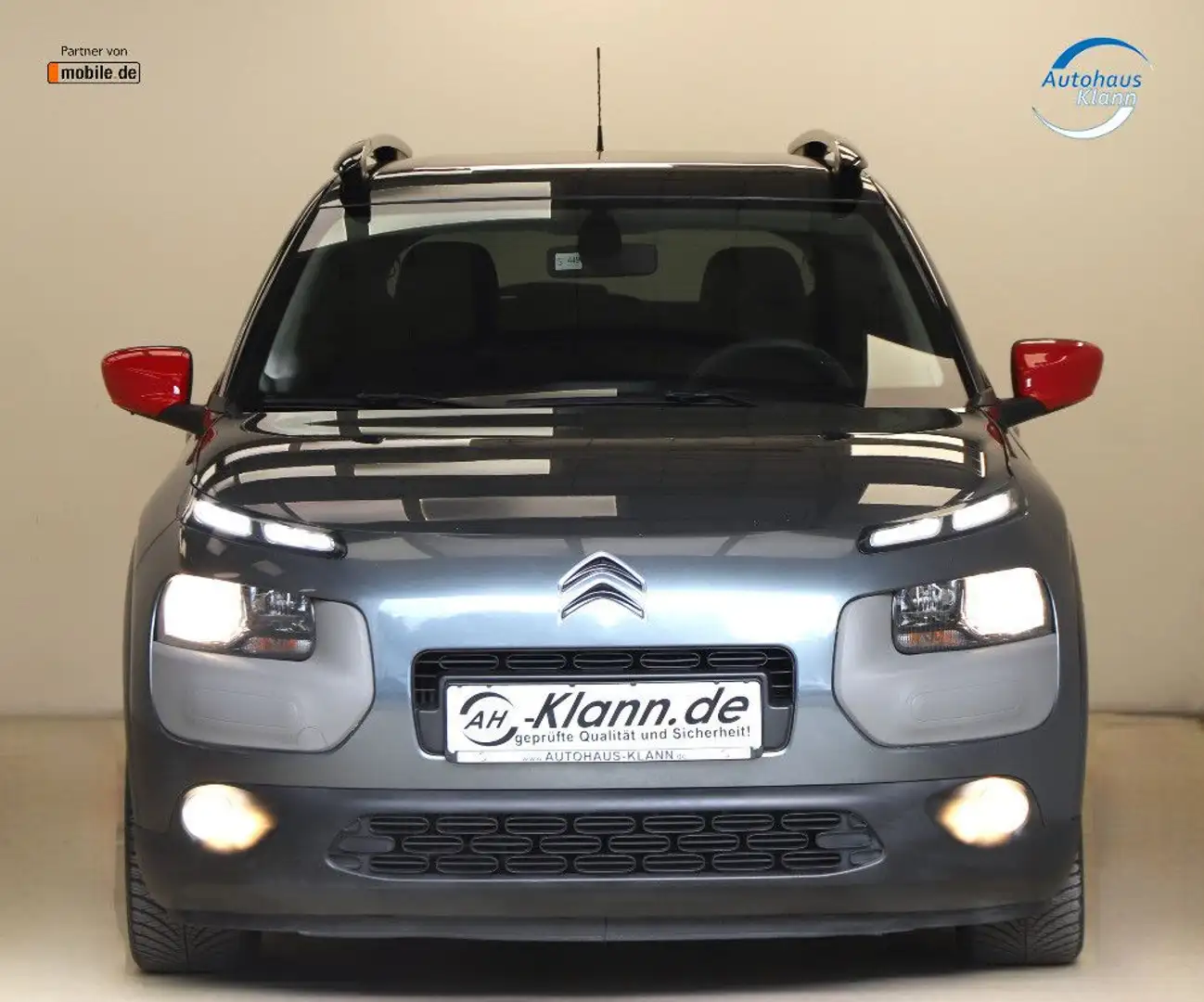 Citroen C4 Cactus 1.6HDI 99PS Shine Edition PDC Navi CAM Grau - 2