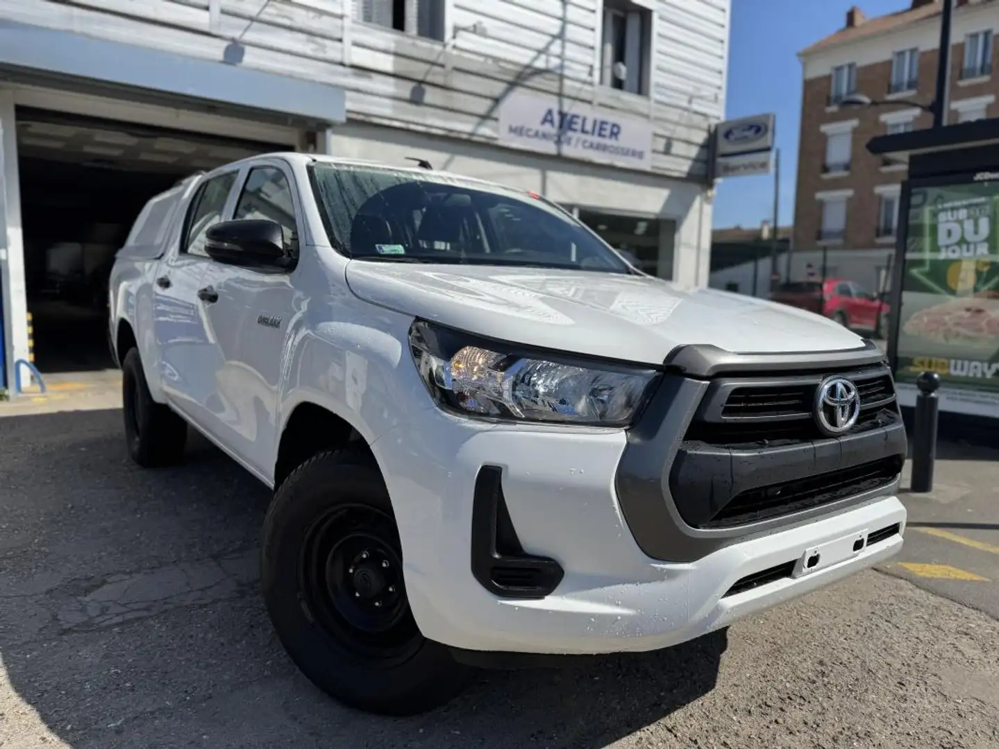 Toyota Hilux IV 4WD 2.4 D-4D 150 DOUBLE CABINE Blanc - 2